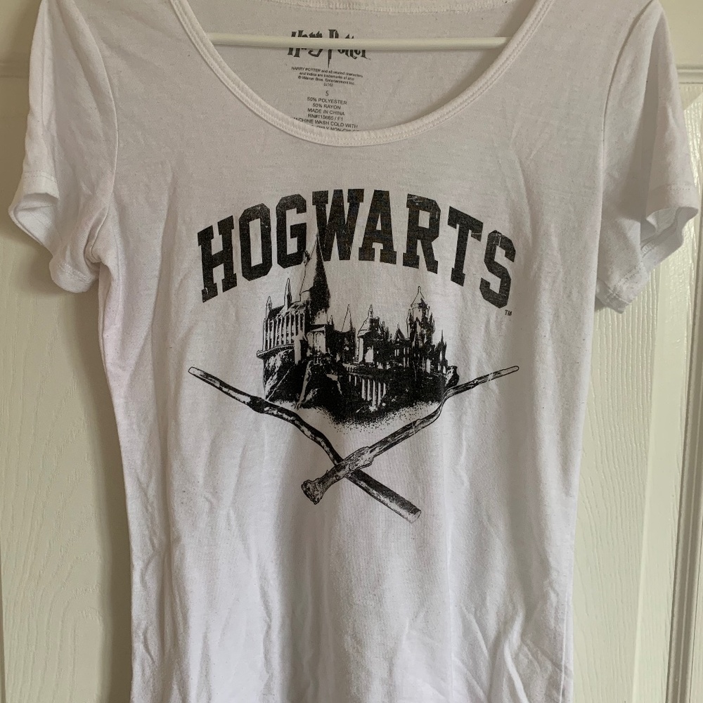 Harry Potter Hogwarts t-shirt size S